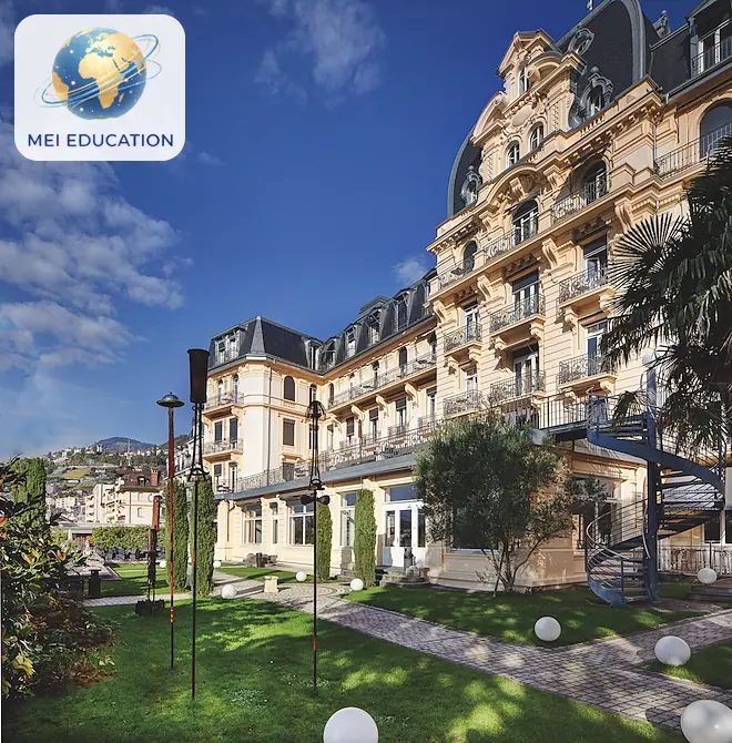 Khám phá trường HIM Business School tại Montreux cùng MEI Education Hình ảnh khuôn viên tòa nhà kiến trúc cổ điển tuyệt đẹp của trường HIM Business School (Hotel Institute Montreux) nằm tại trung tâm Montreux.